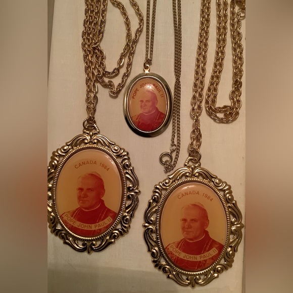 New vintage Pope John Paul II Memorabilia 1984 - Picture 5 of 9